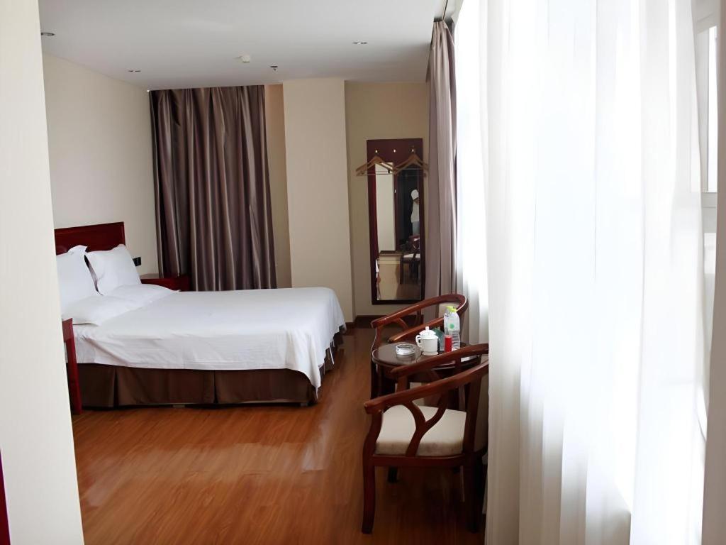 Greentree Inn Jining Yanzhou Jiuzhou Fangyuan Business Hotel Экстерьер фото